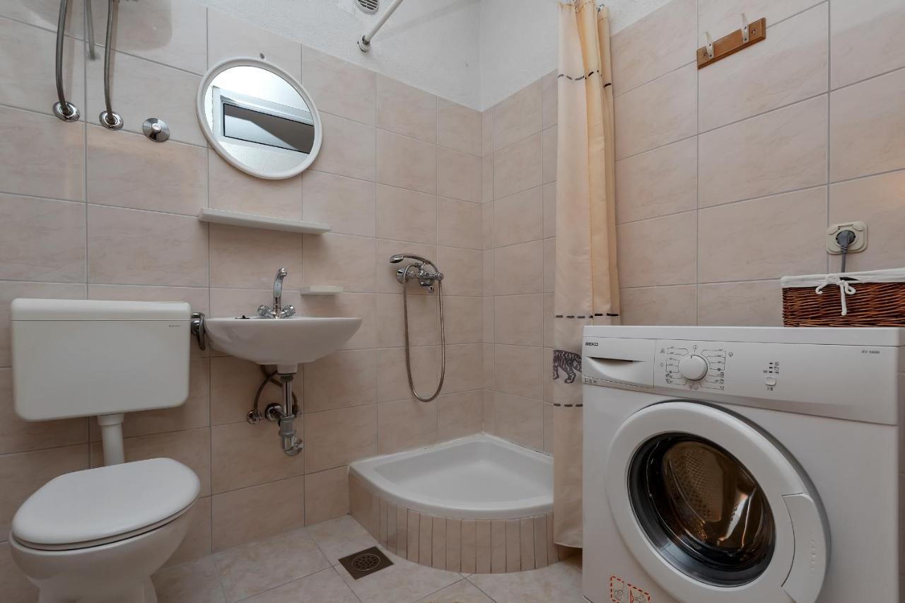 Apartmani Antonela Drasnice Exterior photo