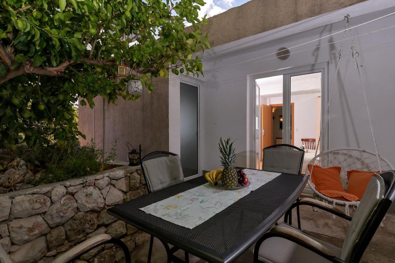 Apartmani Antonela Drasnice Exterior photo